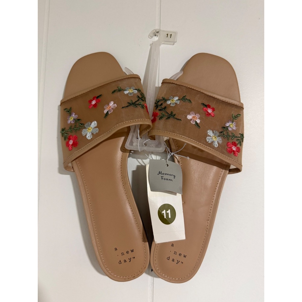 A New Day Elain Slide Sandals 11 Tan Floral Embroidered Mesh Memory Foam NWT